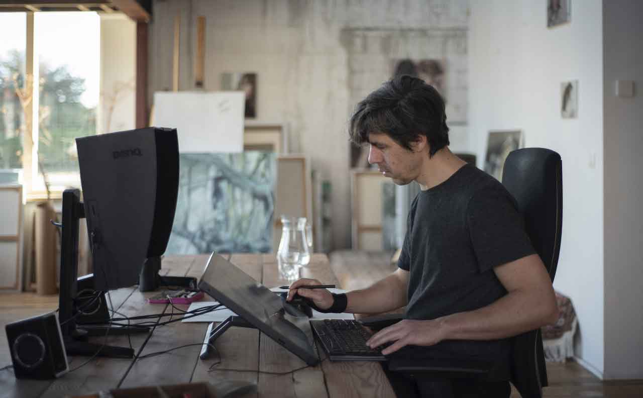 freelance illustrator Bart Behiels in atelier